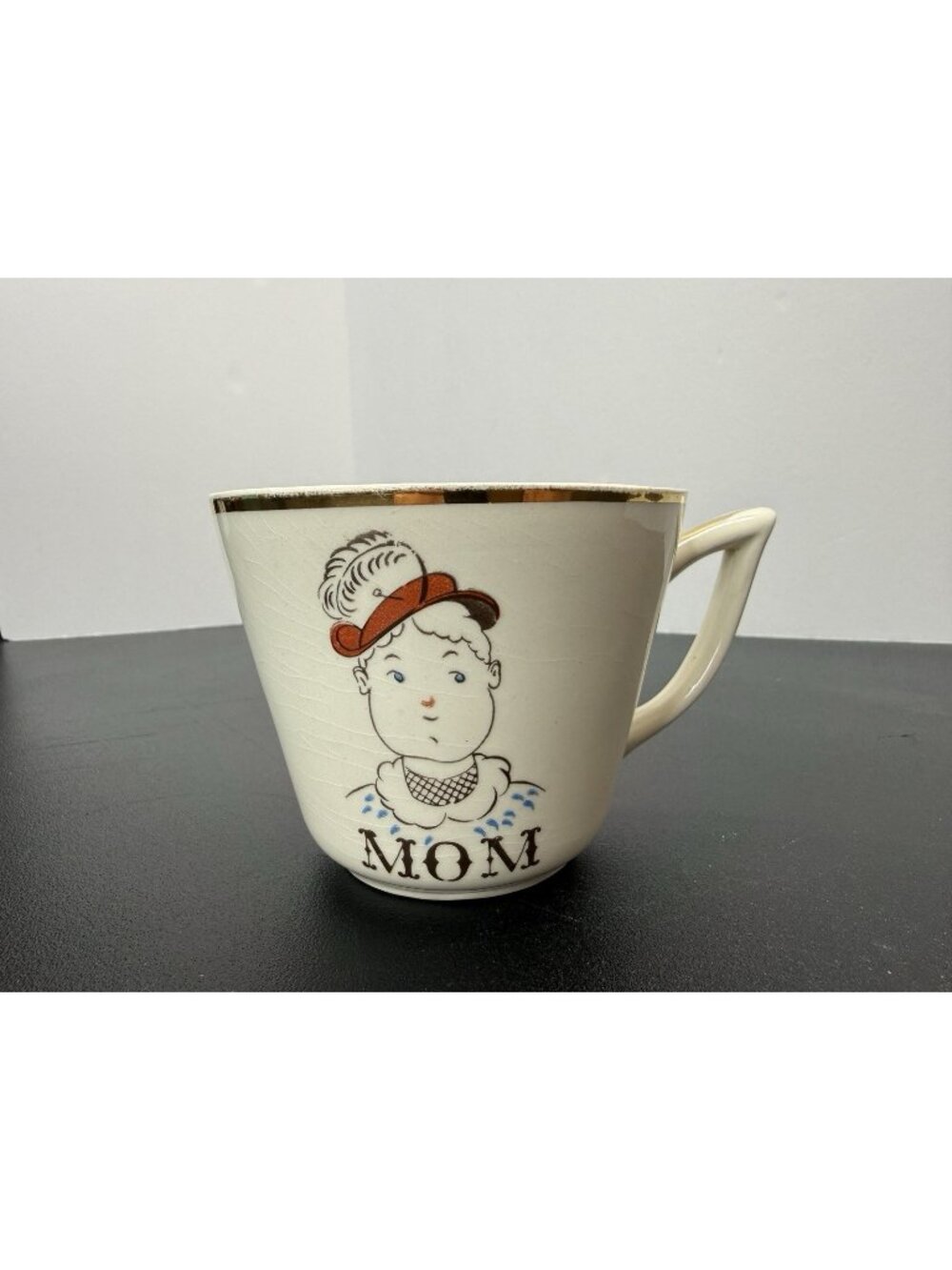 Vintage 1950s Mom Coffee Cup White With Gold Color Trim Letters Mother’s Day
